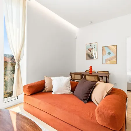 Bright & Charming 1 Bedroom *