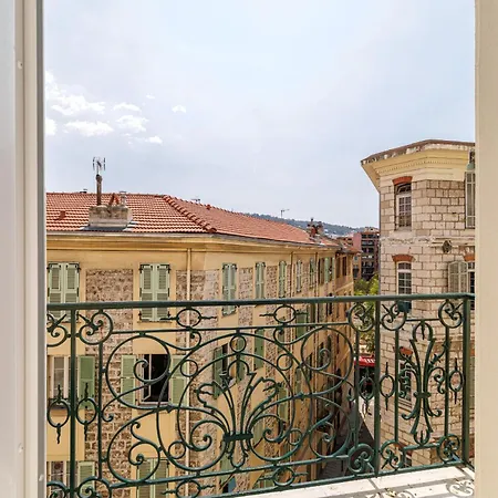 Bright & Charming 1 Bedroom Νίκαια