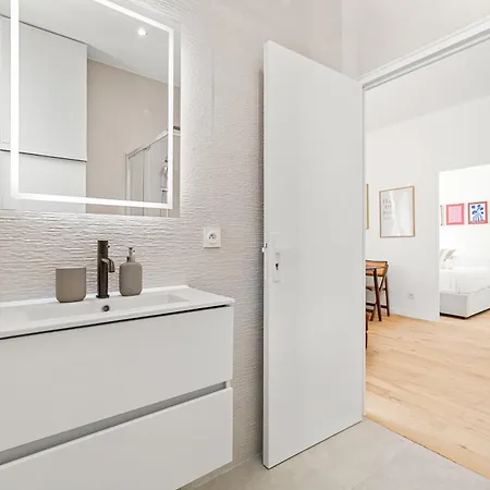Διαμέρισμα Bright & Charming 1 Bedroom *